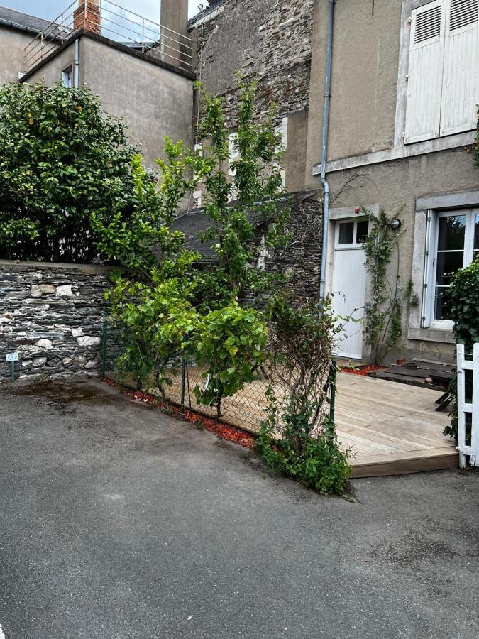 אנז'ה Charmant Studio Au Calme Terrasse Privee Place De Parking Securisee מראה חיצוני תמונה